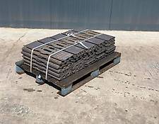 JCB JS240 / JS260 / JS300 SHOES / PADS
