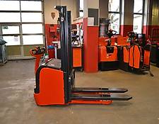 Linde L14 // 2.397 Std. / HH 2.930 mm / Servo